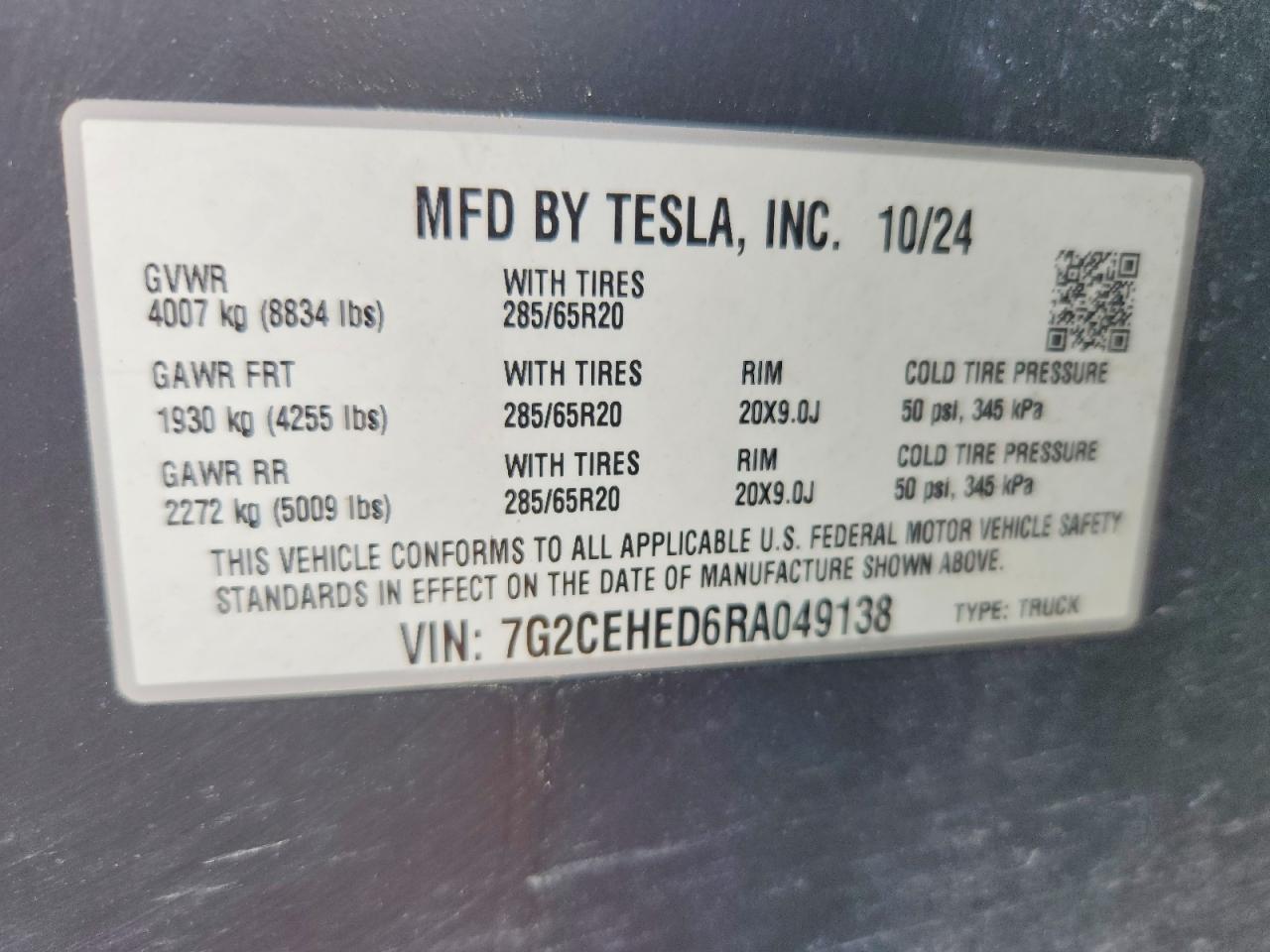 2024 TESLA Cybertruck