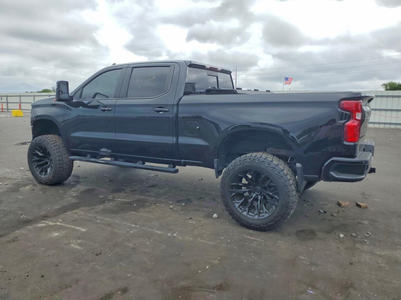2021 CHEVROLET Silverado