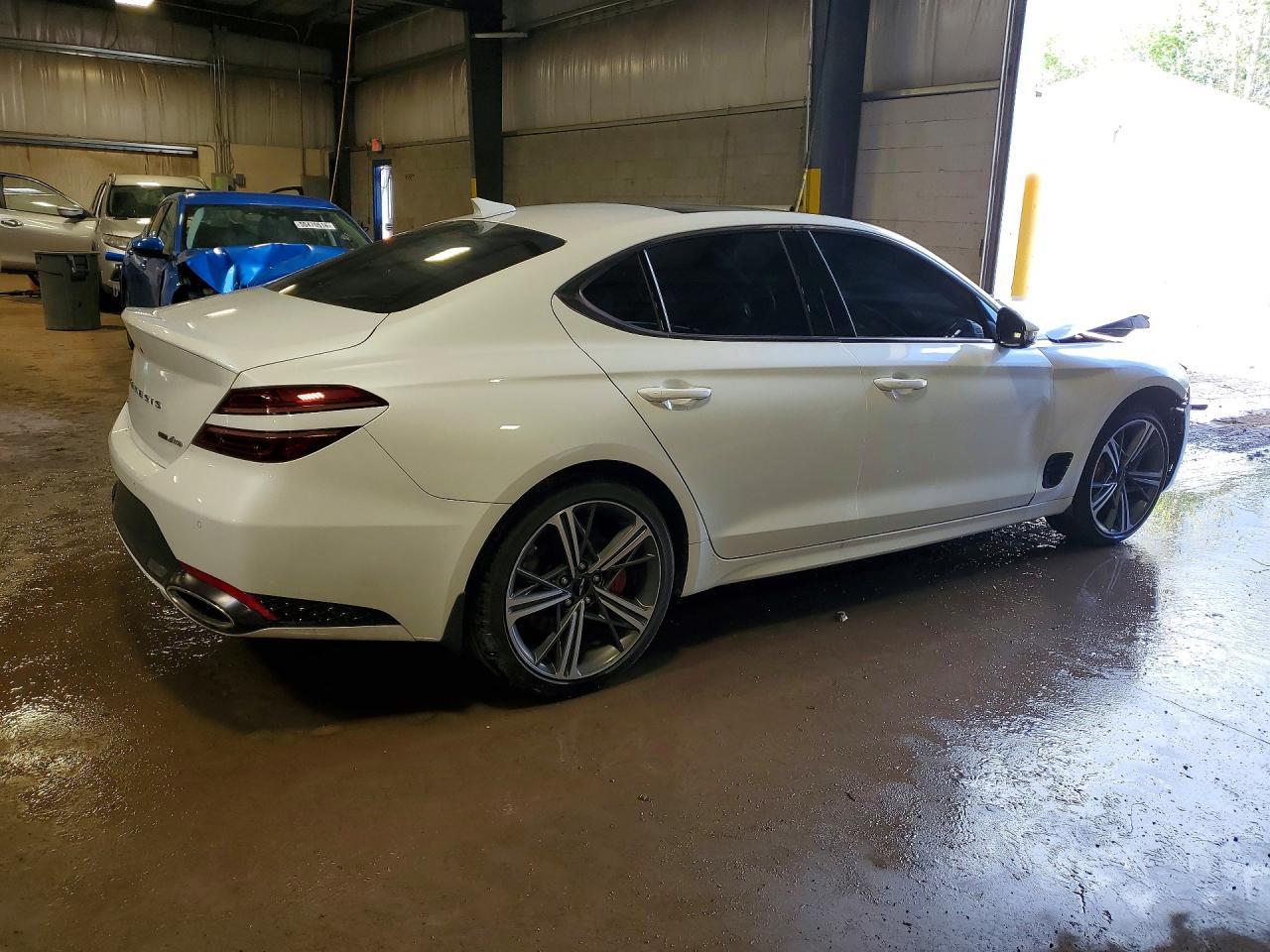 2025 GENESIS G70