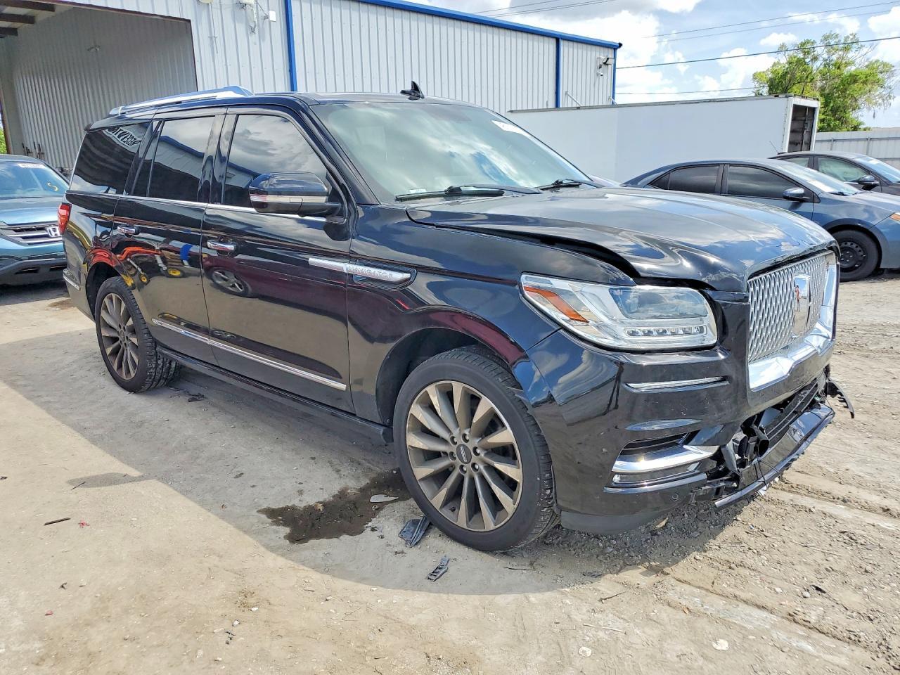 2018 LINCOLN Navigator