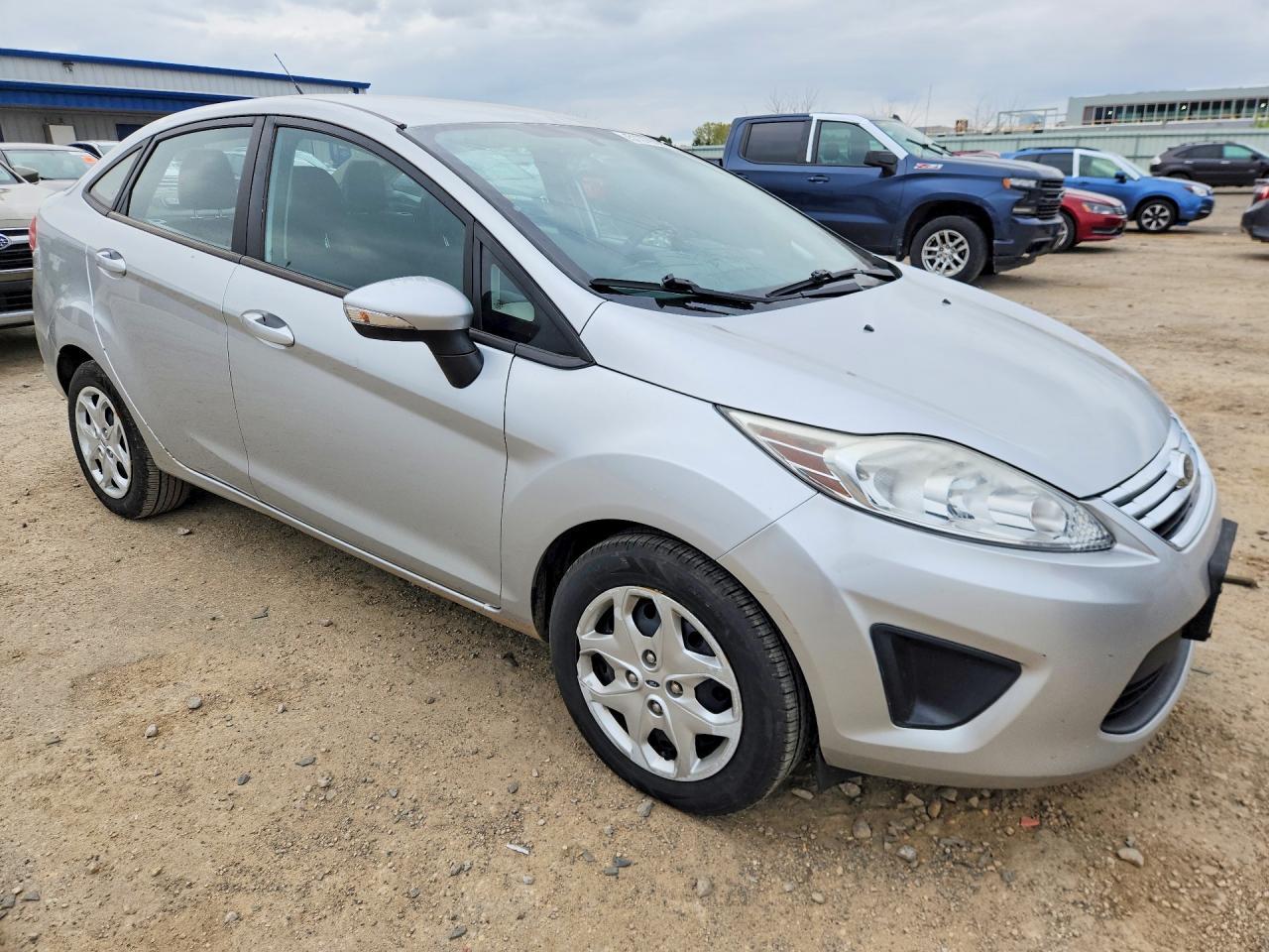 2013 FORD Fiesta
