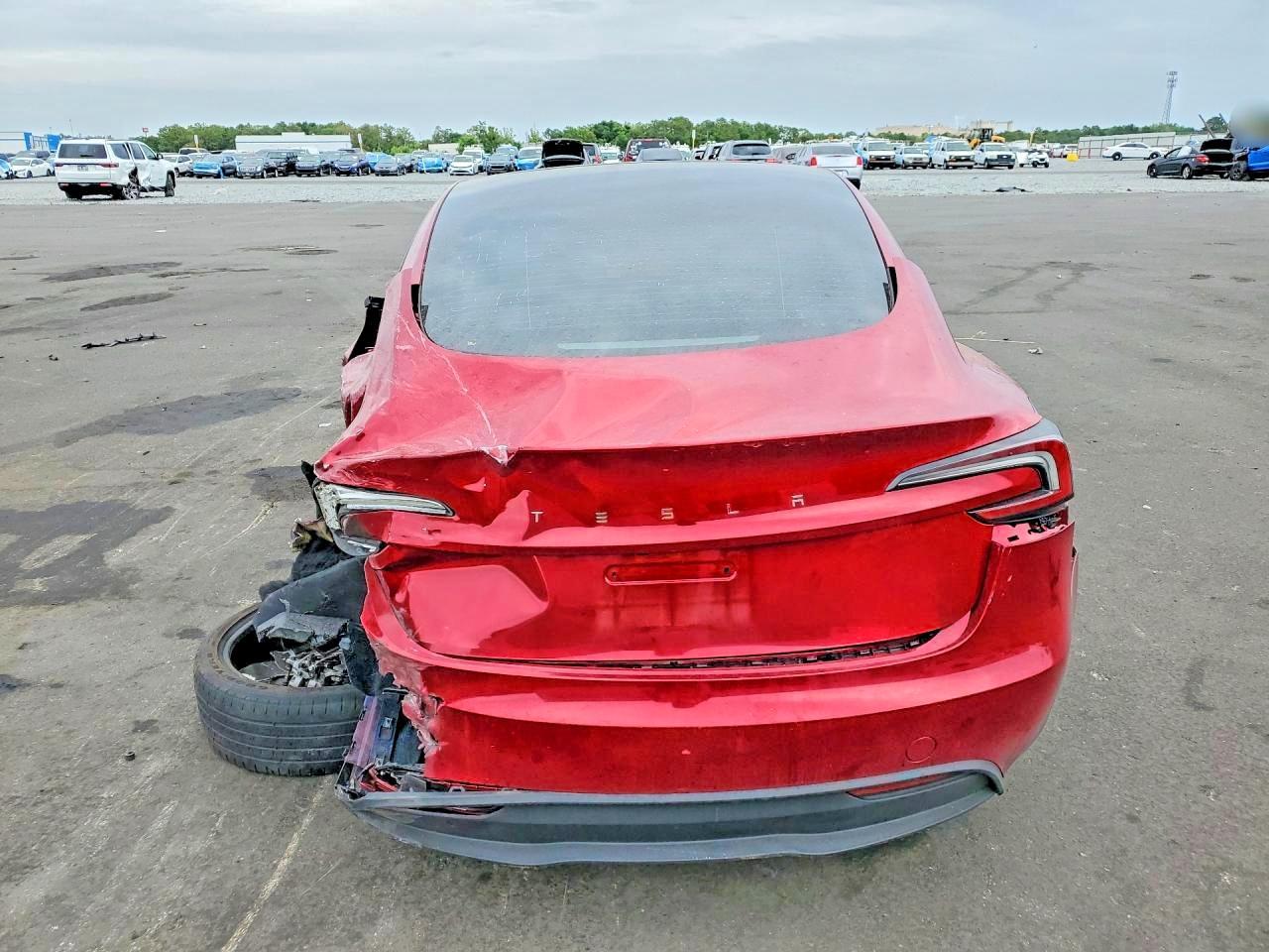 2025 TESLA MODEL 3