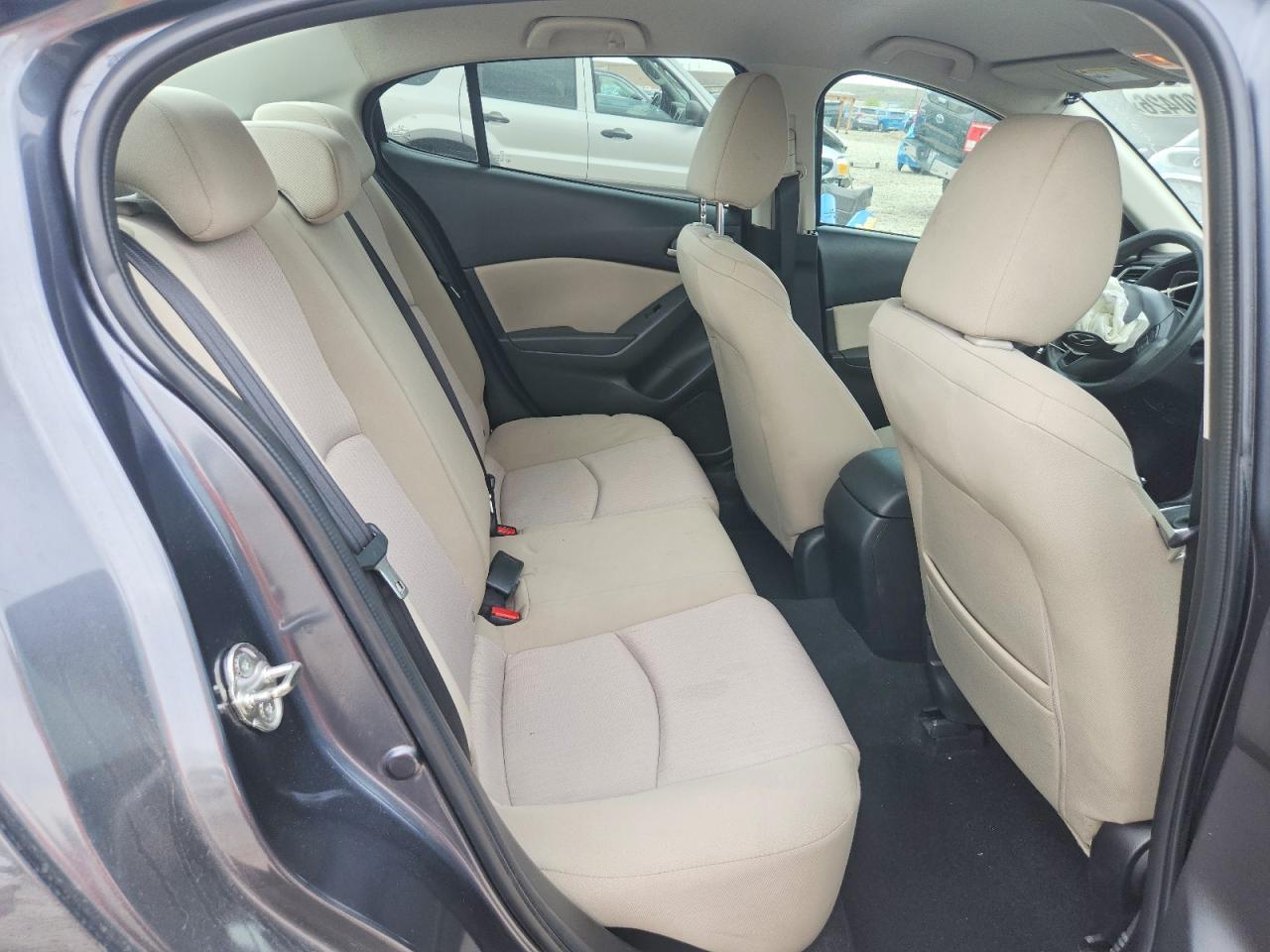 2015 MAZDA 3