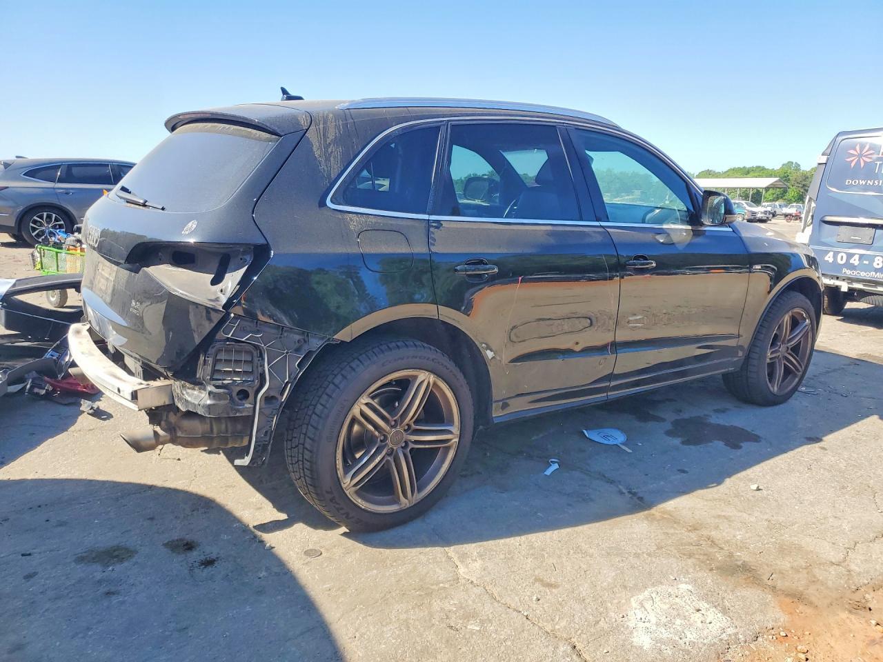 2010 AUDI Q5