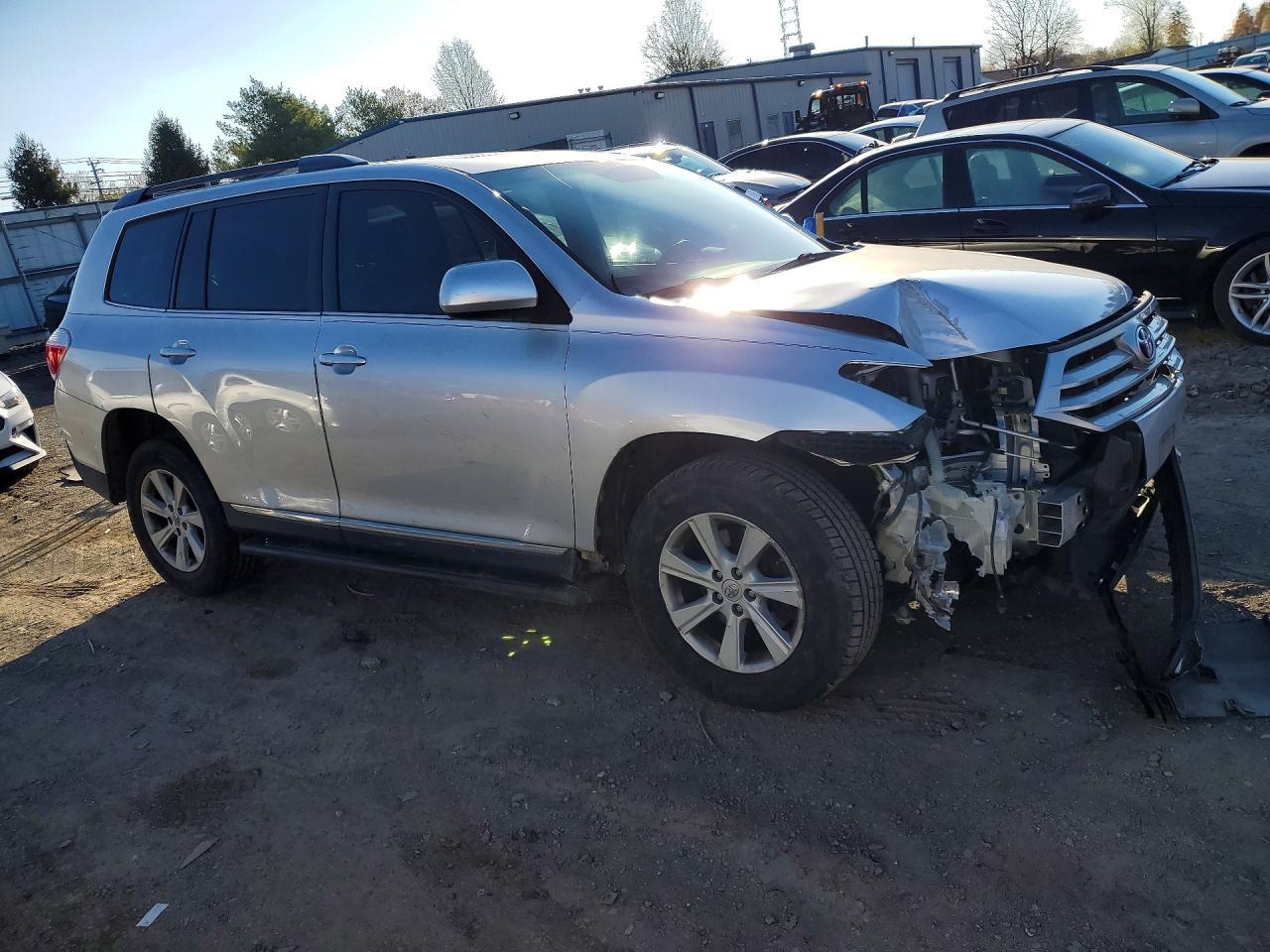 2013 TOYOTA HIGHLANDER