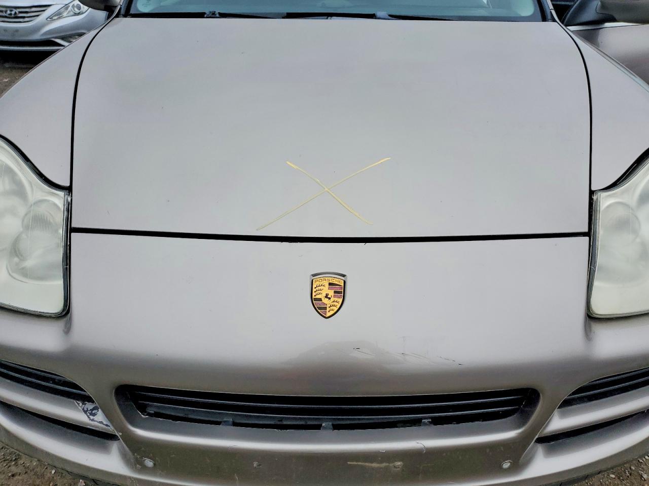2004 PORSCHE CAYENNE
