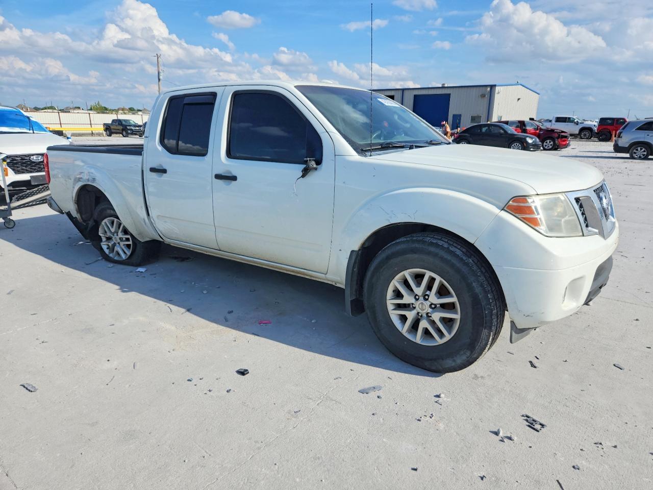 2015 NISSAN Frontier