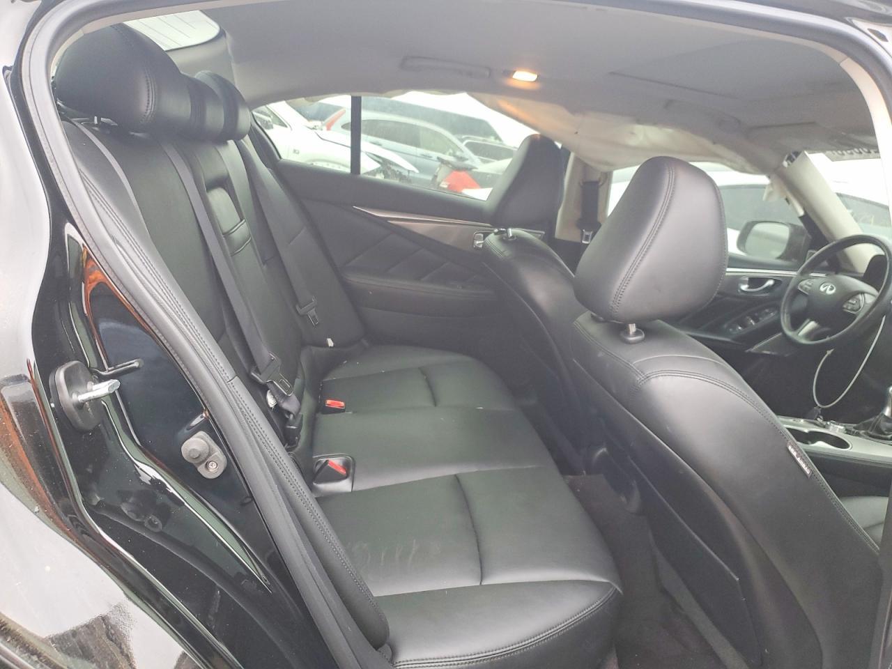 2017 INFINITI Q50