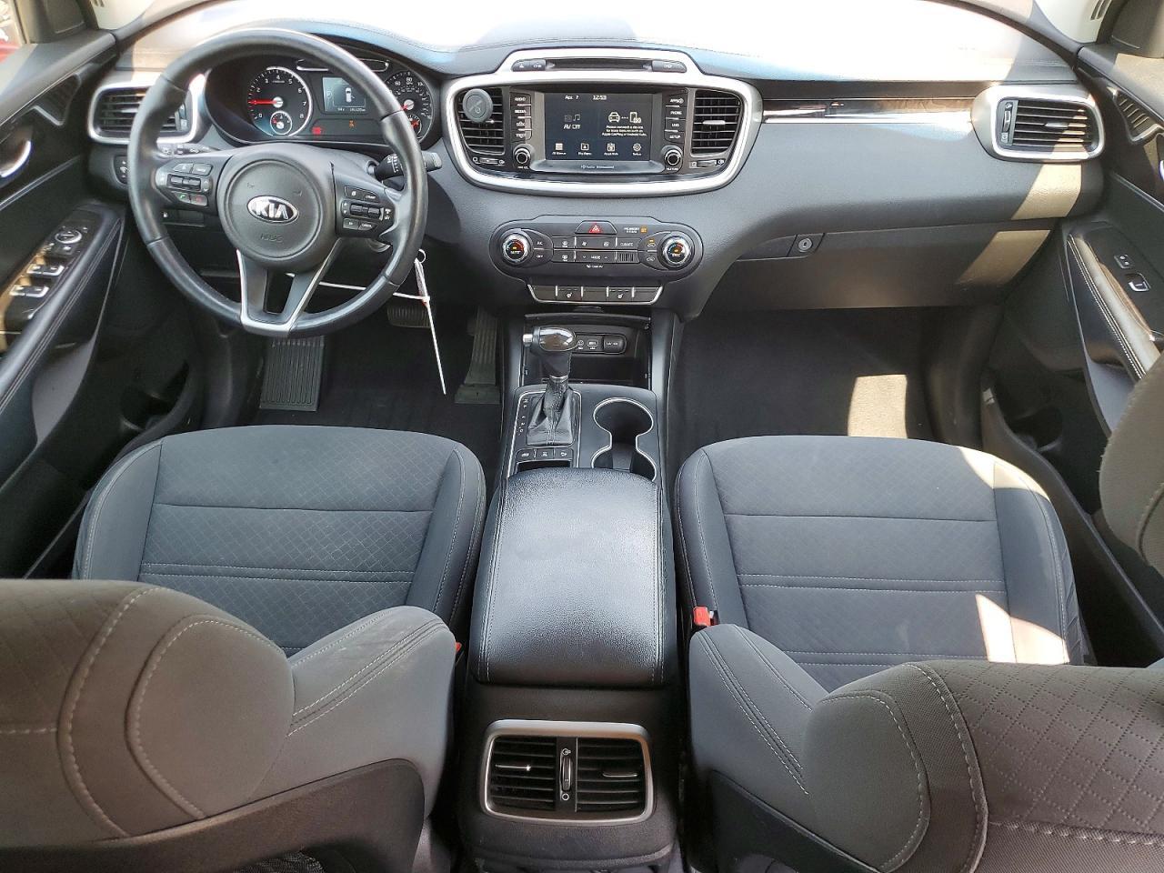 2017 KIA SORENTO