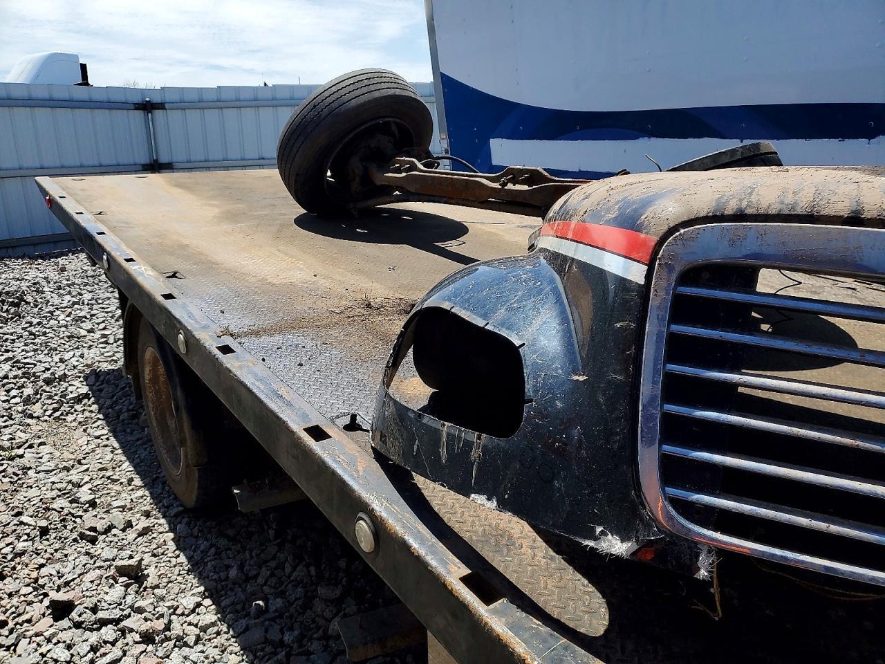 2017 FREIGHTLINER M2 106