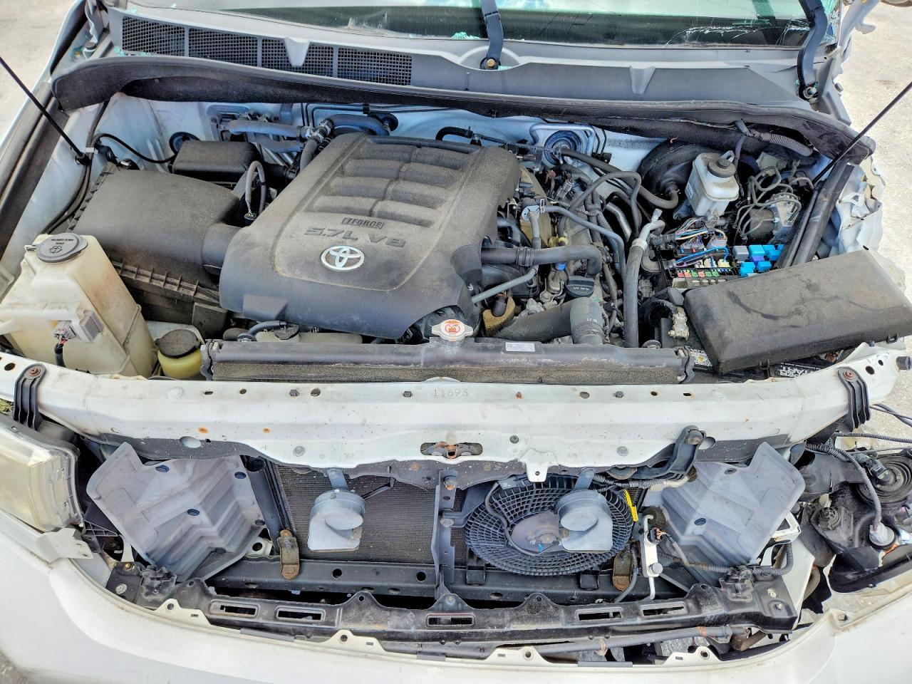 2017 TOYOTA Sequoia