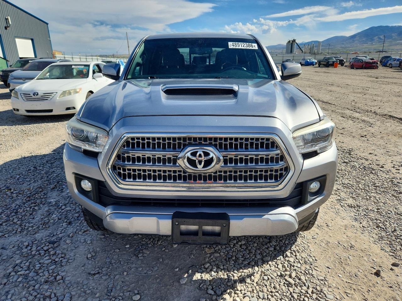 2016 TOYOTA TACOMA