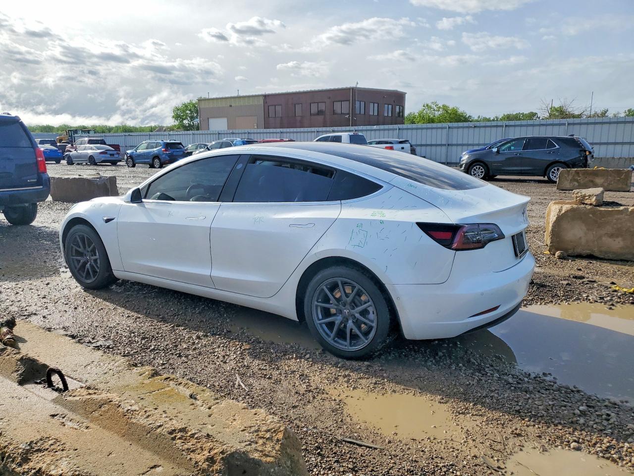 2019 TESLA MODEL 3
