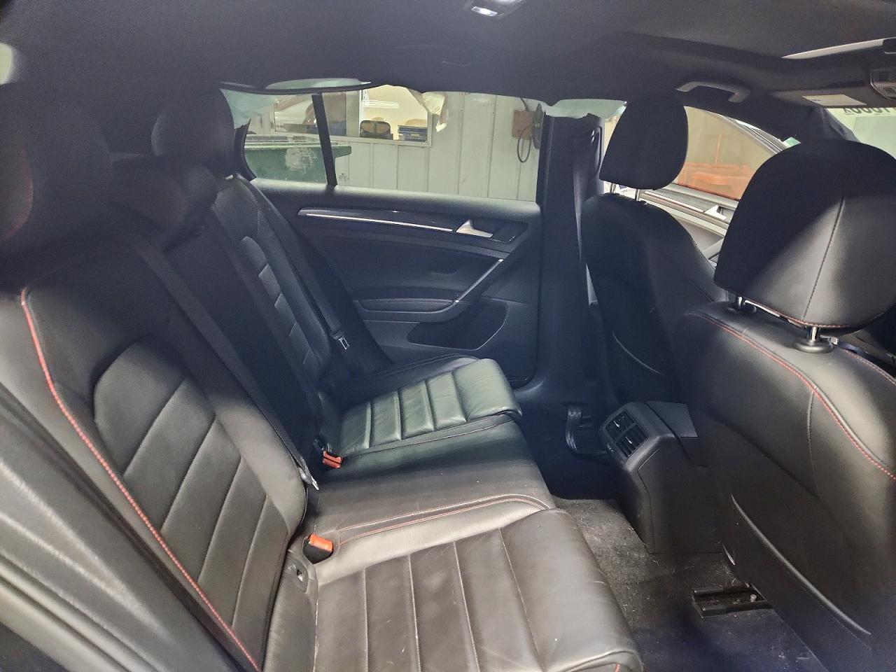 2016 VOLKSWAGEN GTI