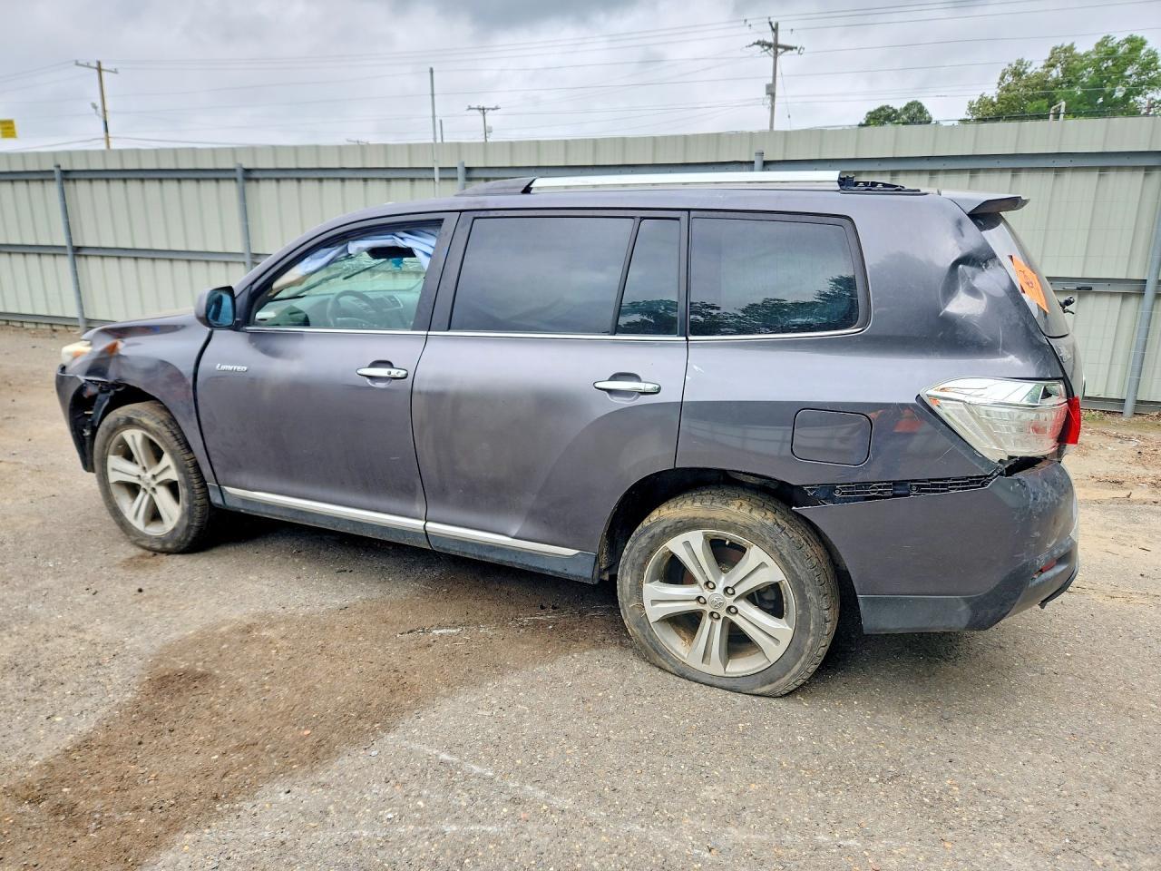 2012 TOYOTA HIGHLANDER