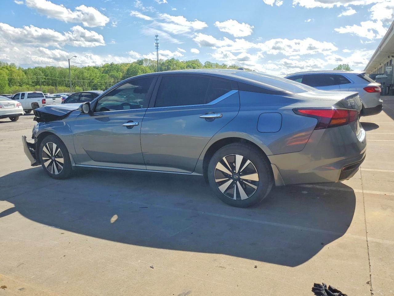 2021 NISSAN ALTIMA