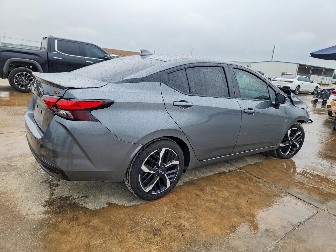 2025 NISSAN VERSA