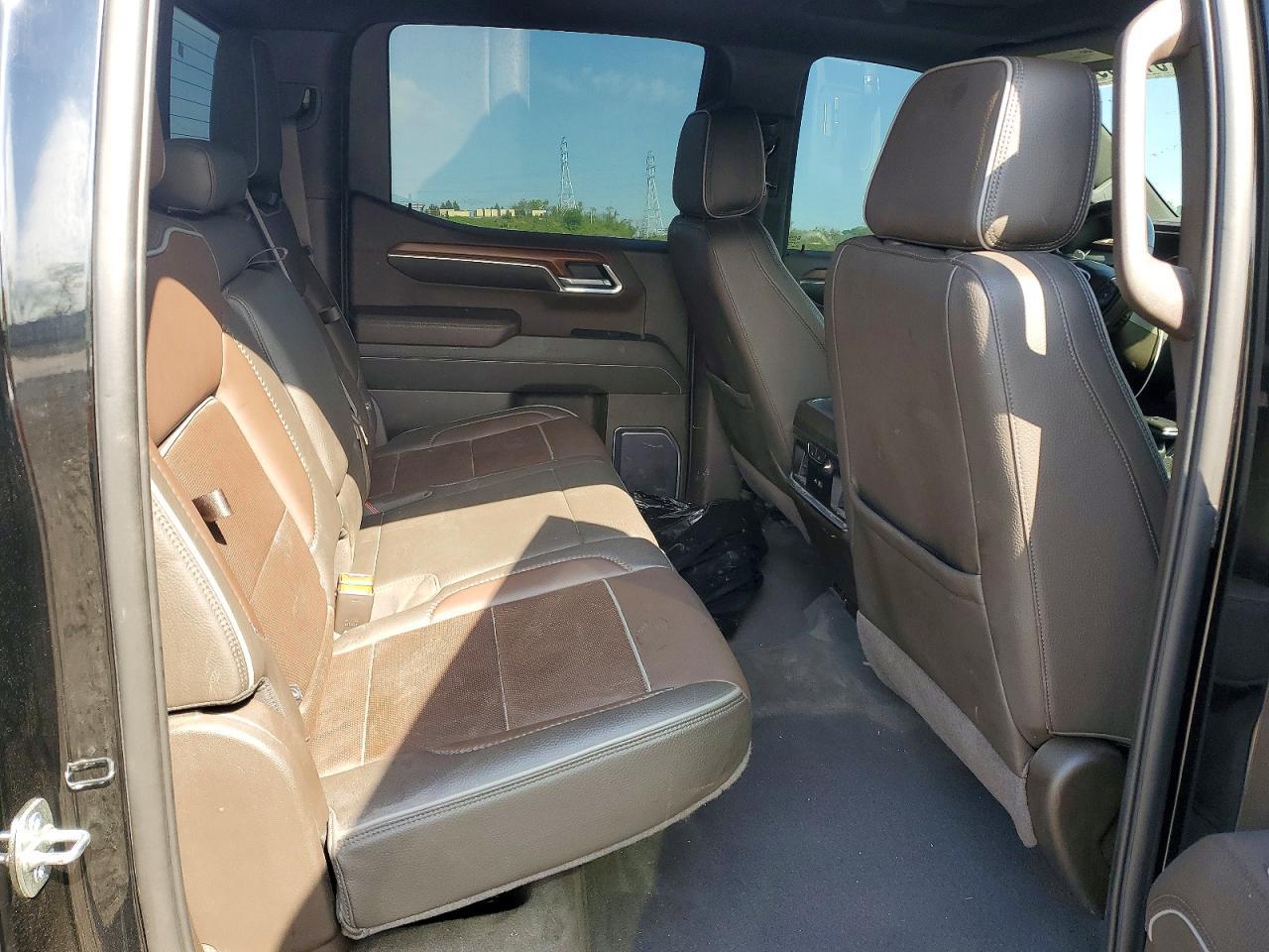 2023 GMC Sierra