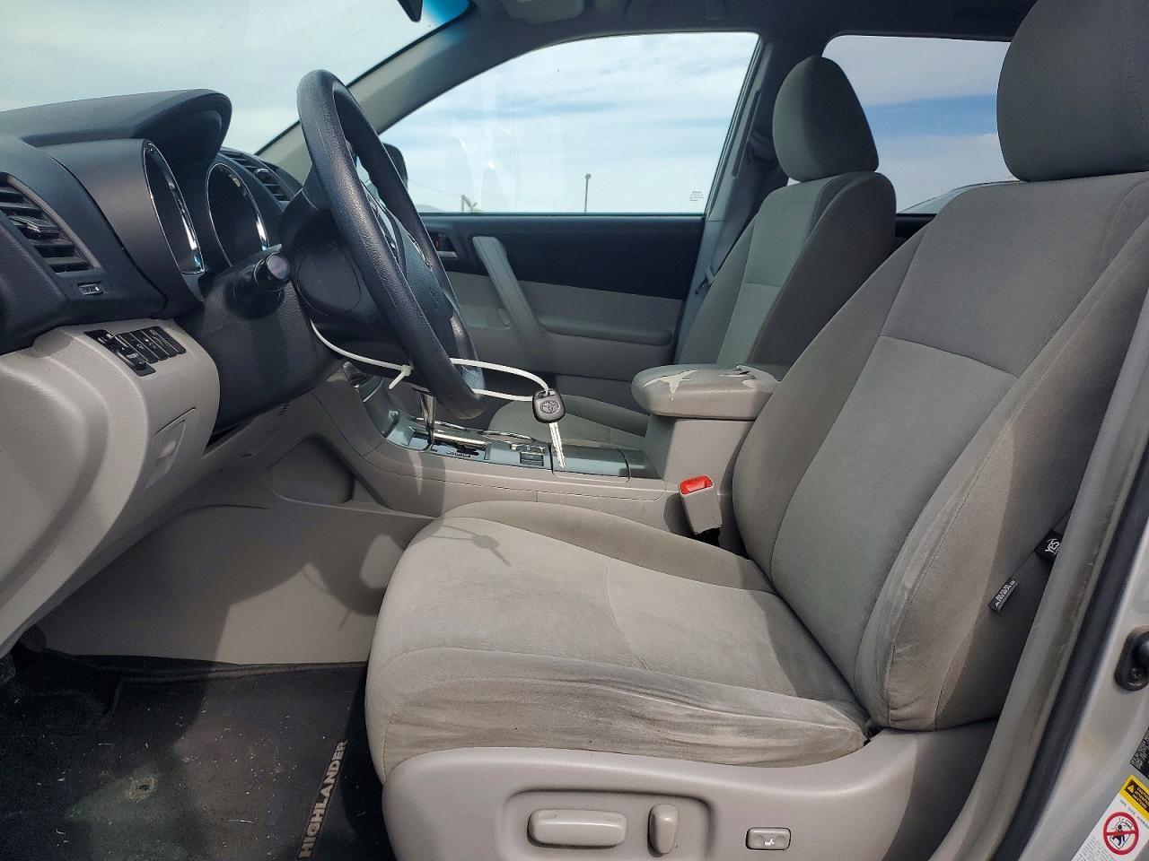 2013 TOYOTA HIGHLANDER