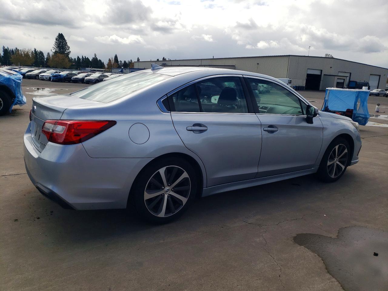 2018 SUBARU Legacy