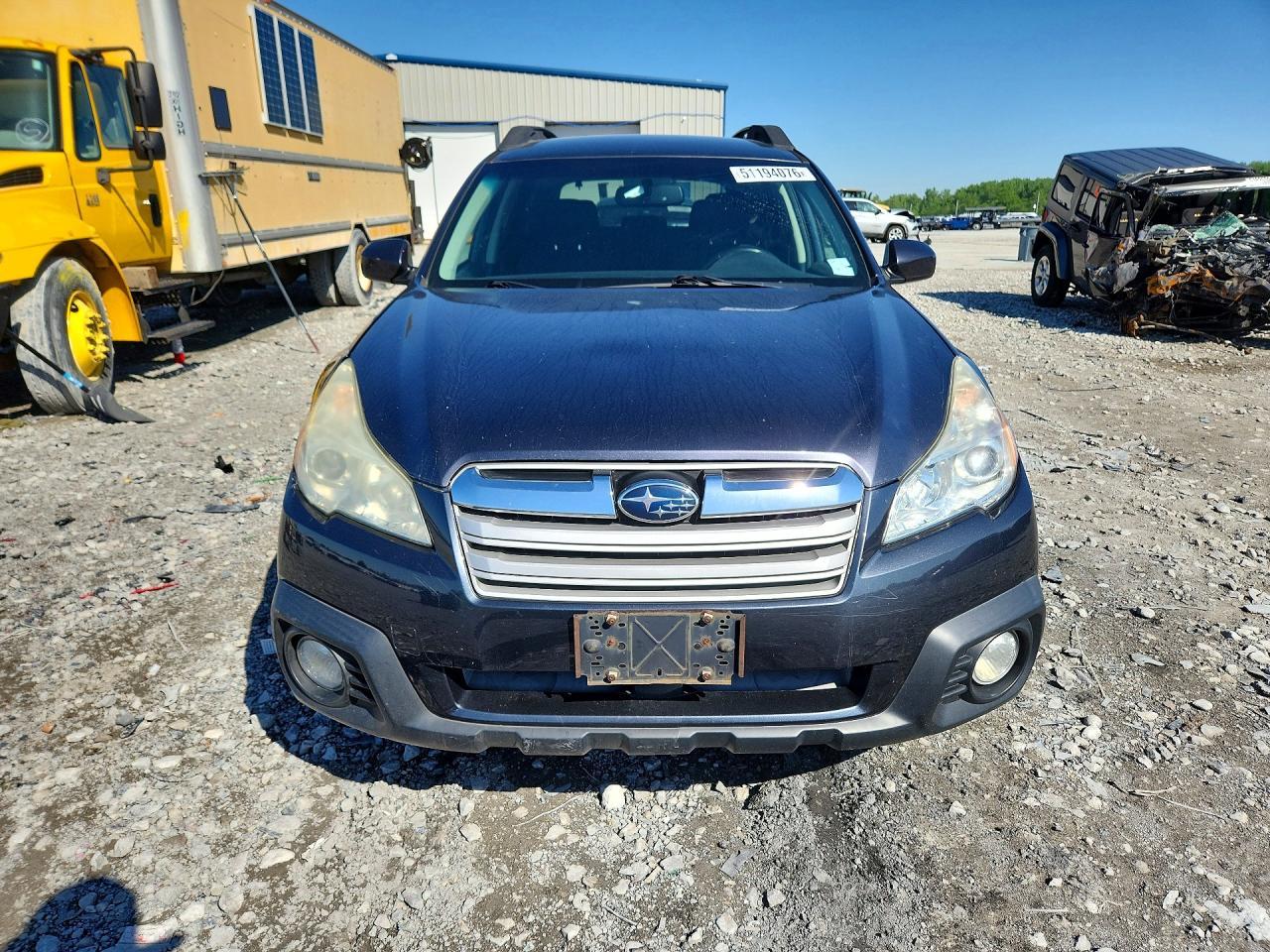 2013 SUBARU Outback