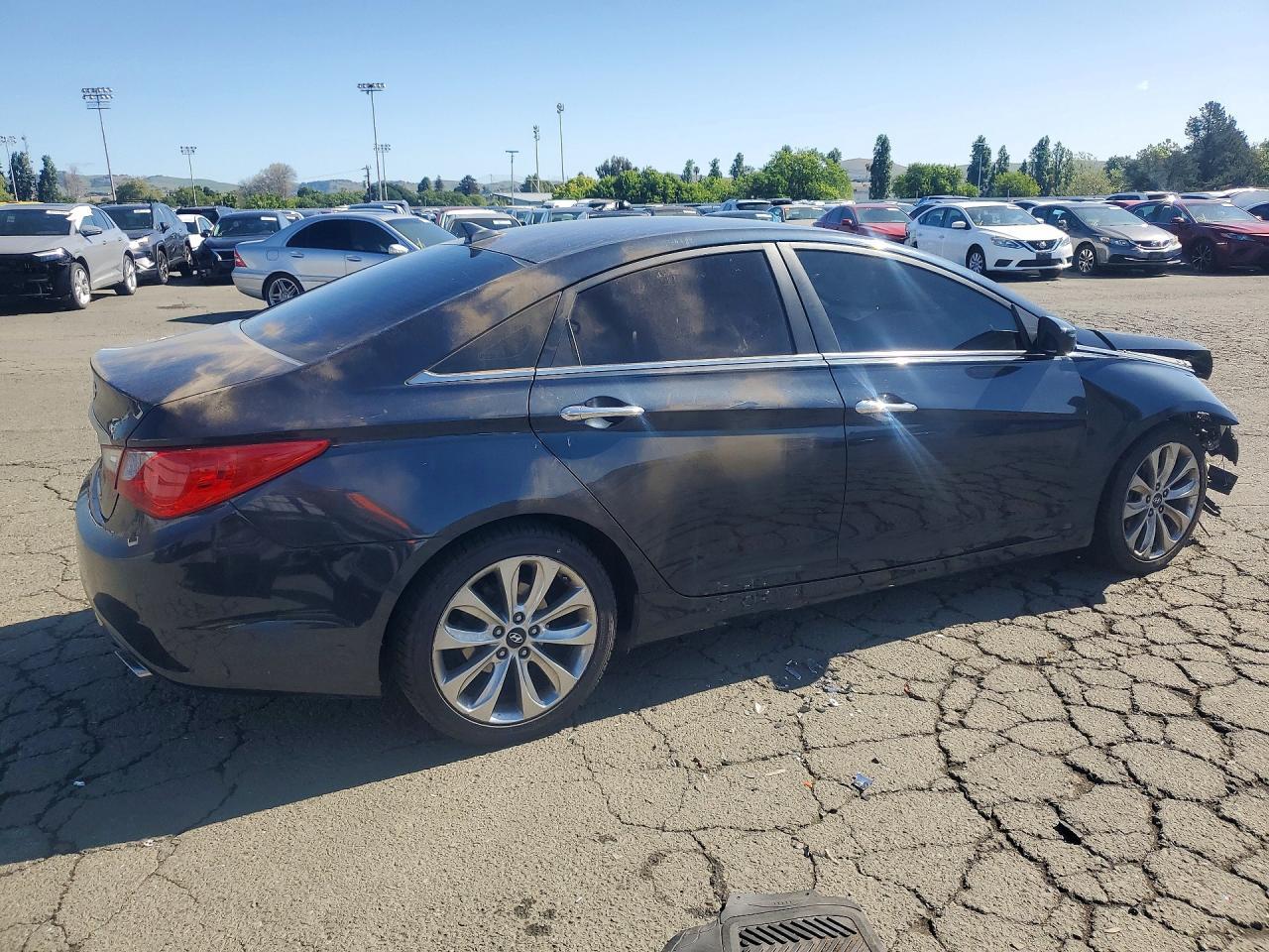 2011 HYUNDAI SONATA
