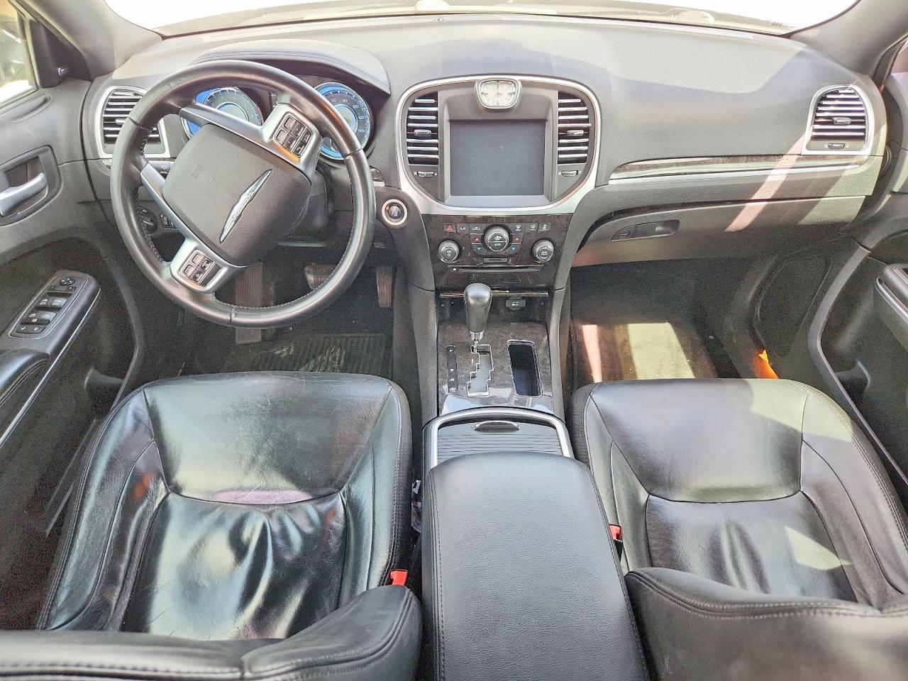 2011 CHRYSLER 300