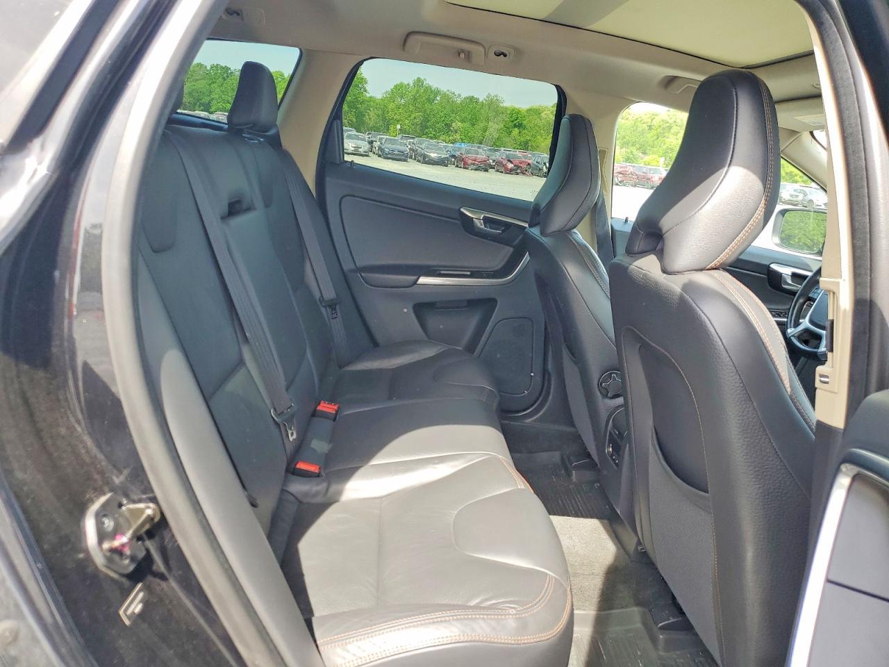 2012 VOLVO XC60