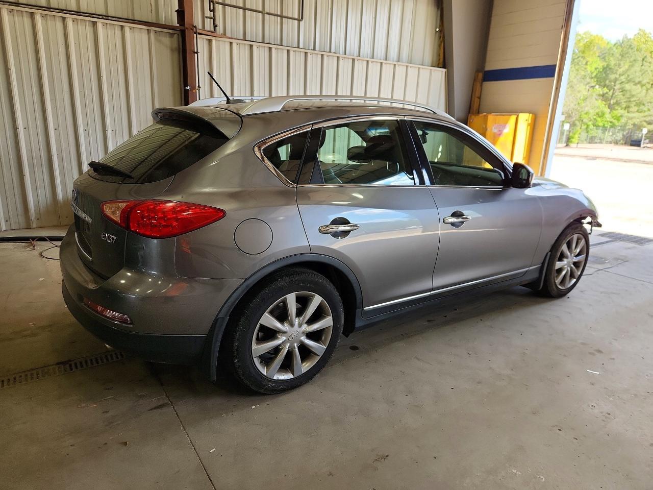 2013 INFINITI EX37