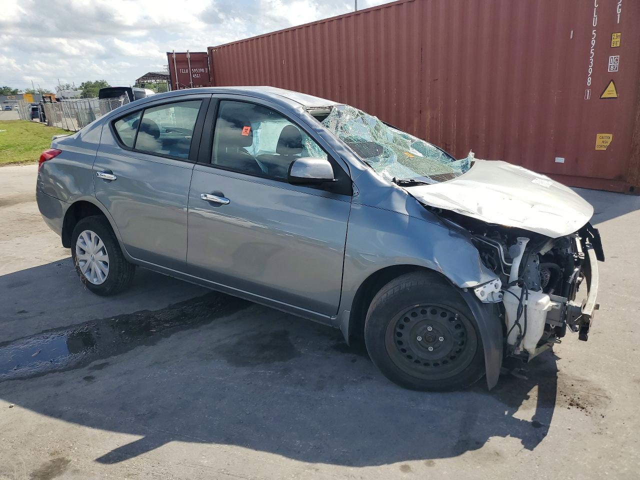 2012 NISSAN VERSA