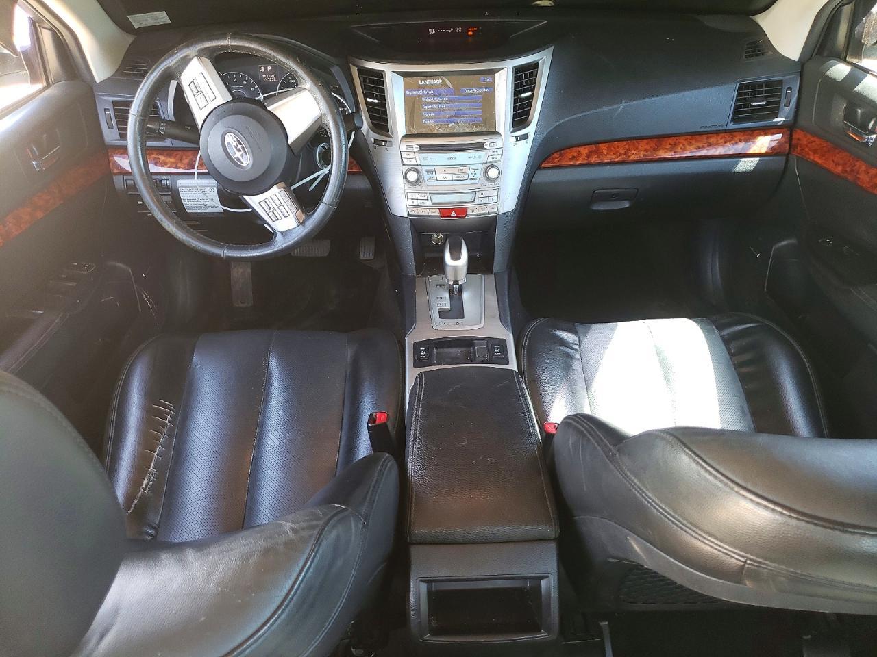 2011 SUBARU Legacy