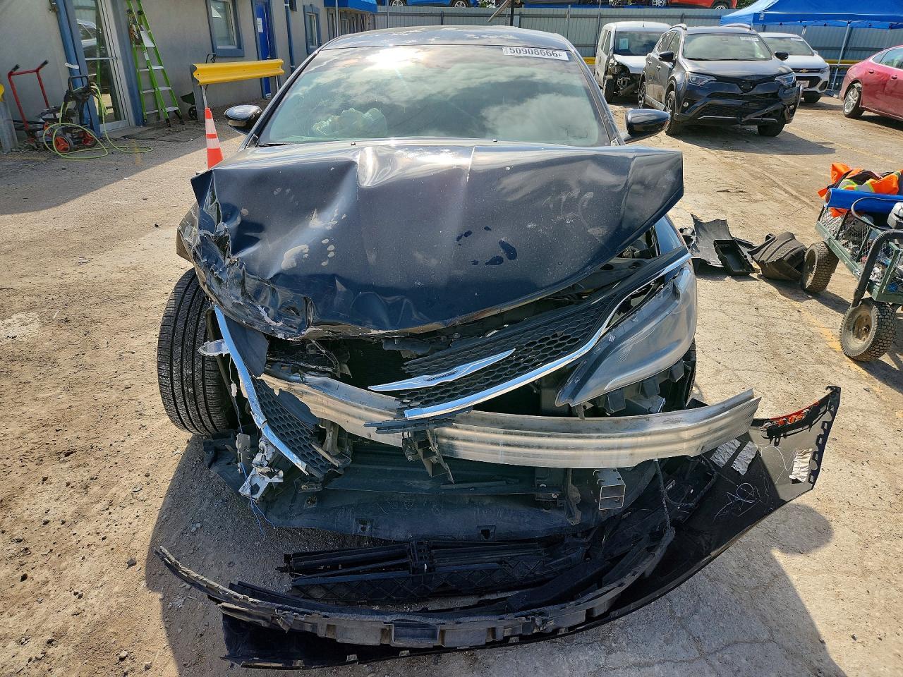 2015 CHRYSLER 200