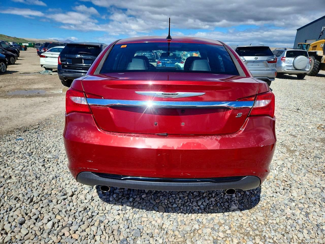 2013 CHRYSLER 200