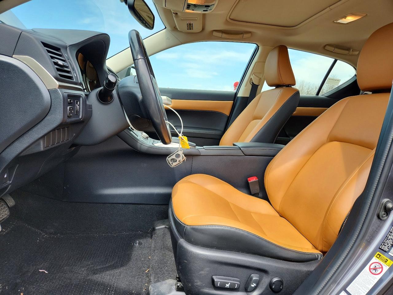 2015 LEXUS CT 200