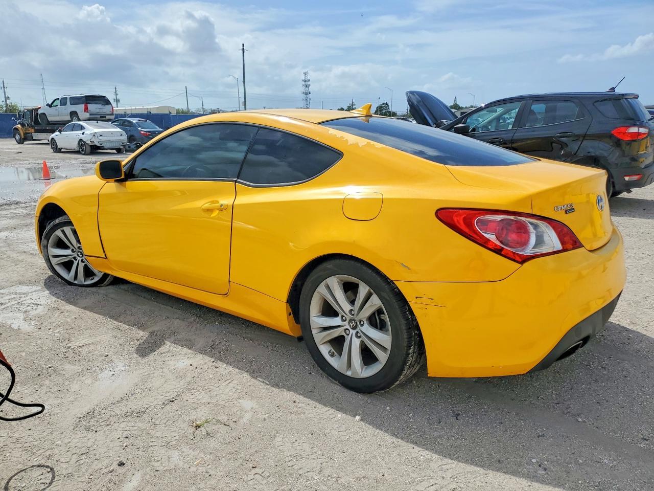 2011 HYUNDAI GENESIS