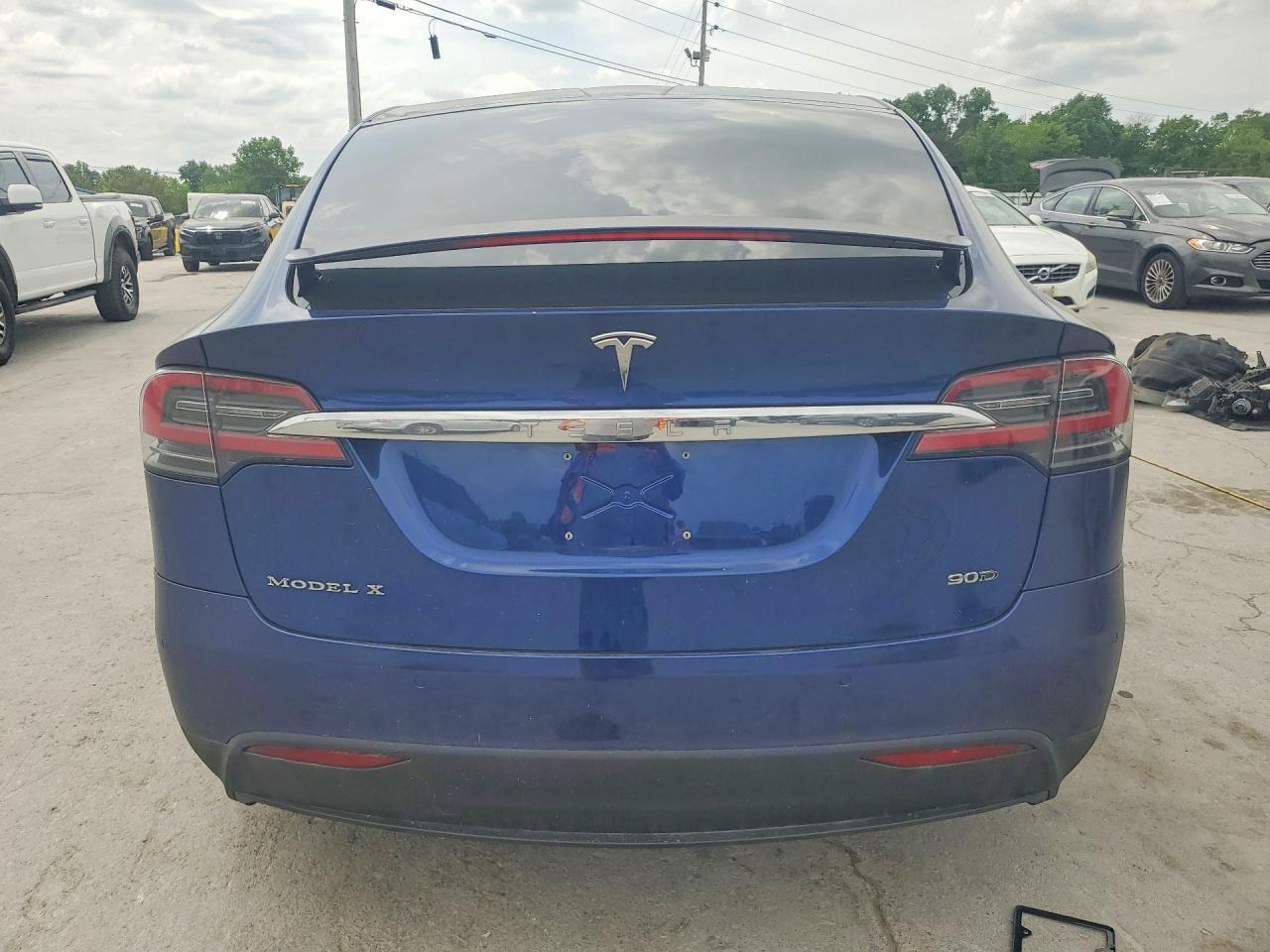 2016 TESLA MODEL X