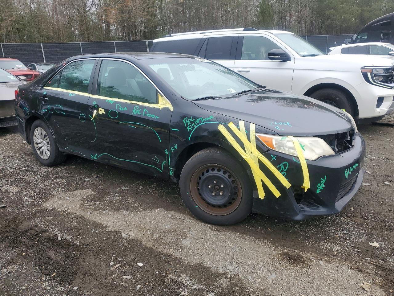 2014 TOYOTA CAMRY