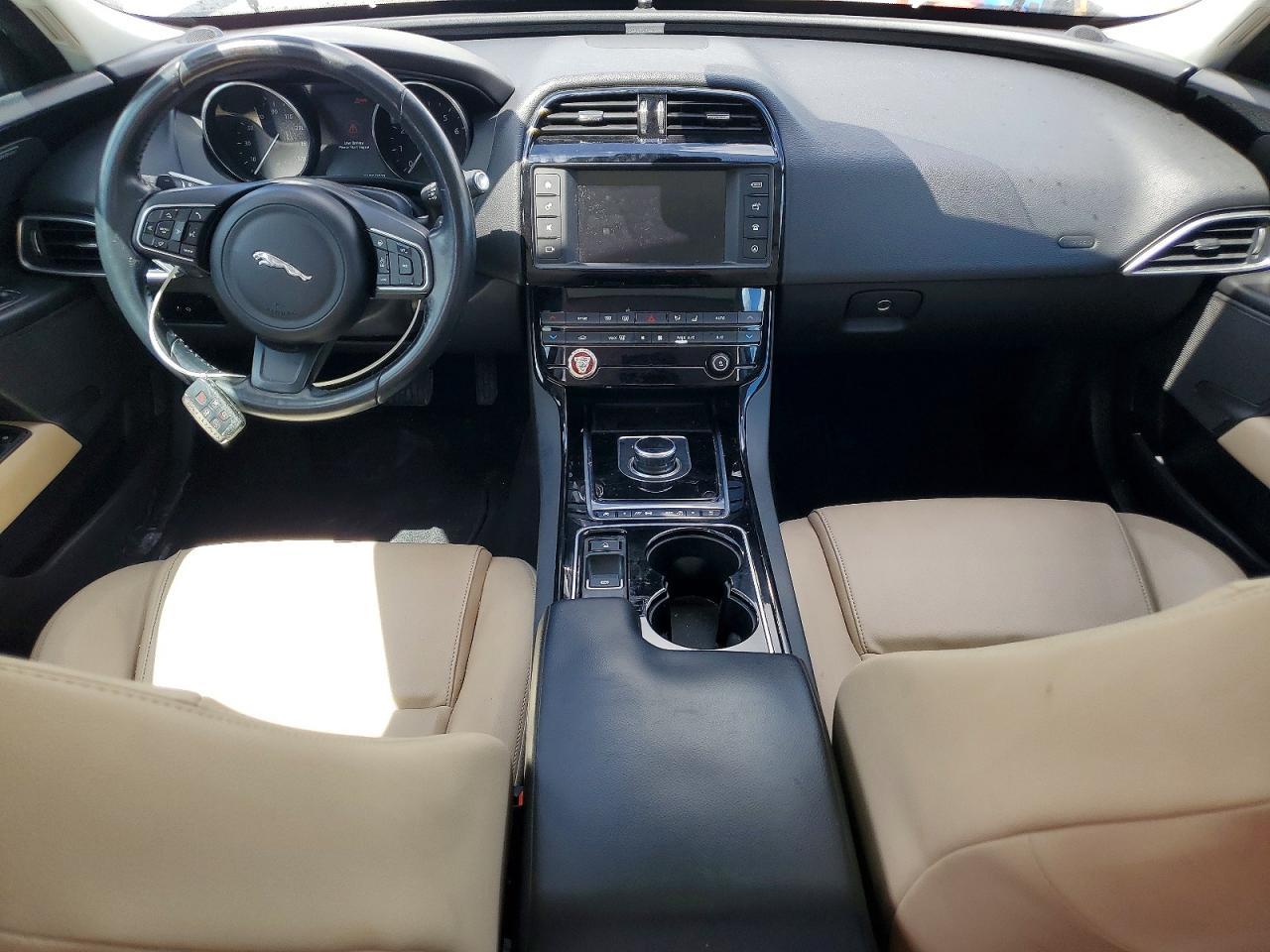 2017 JAGUAR XE