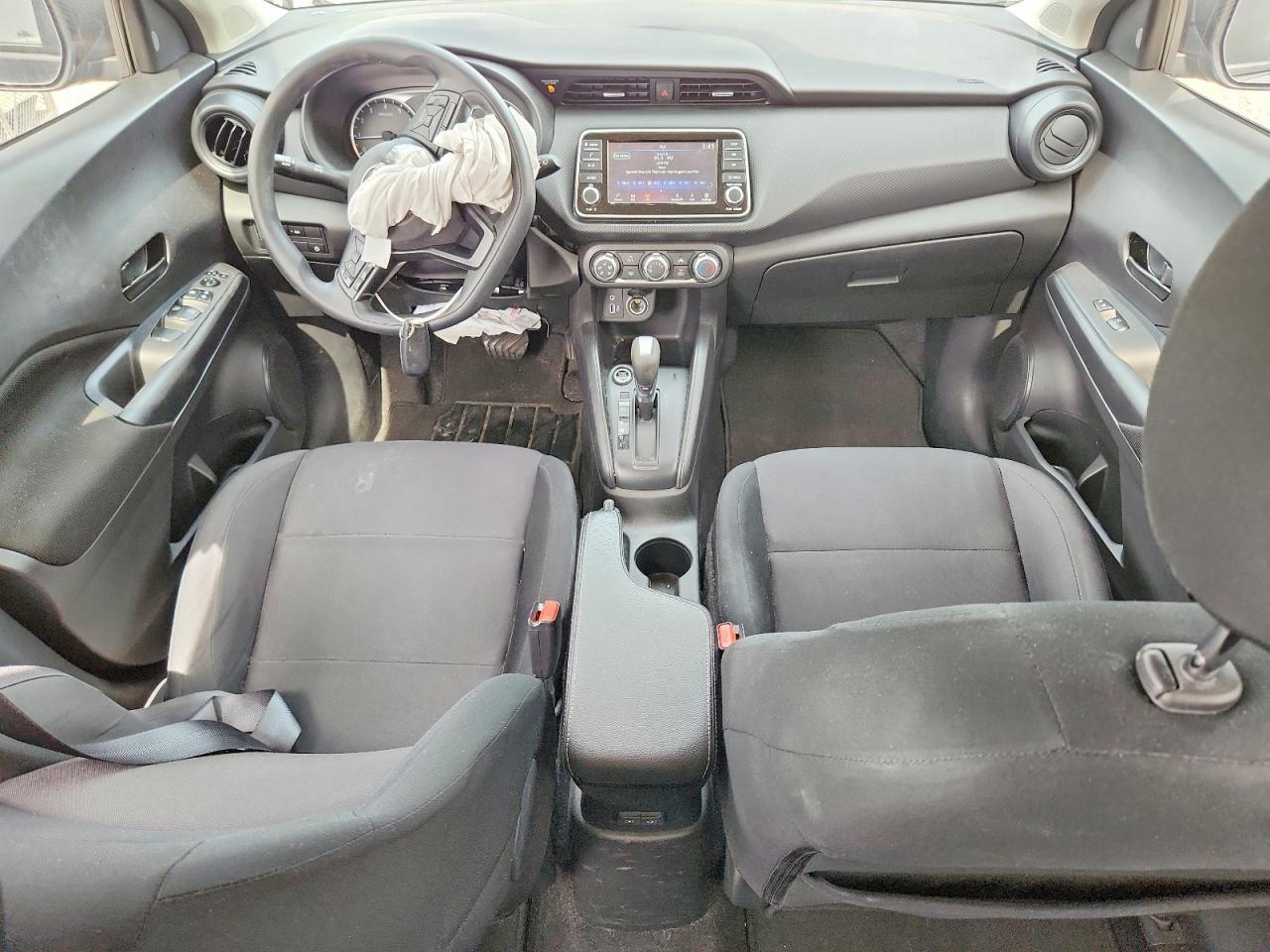 2024 NISSAN KICKS