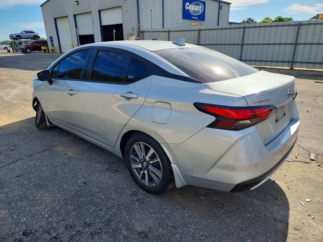 2020 NISSAN VERSA