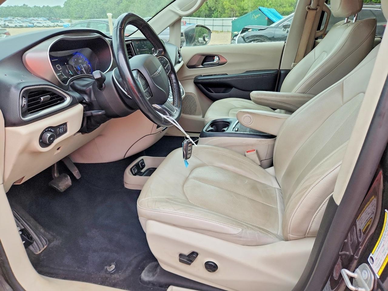 2021 CHRYSLER Pacifica