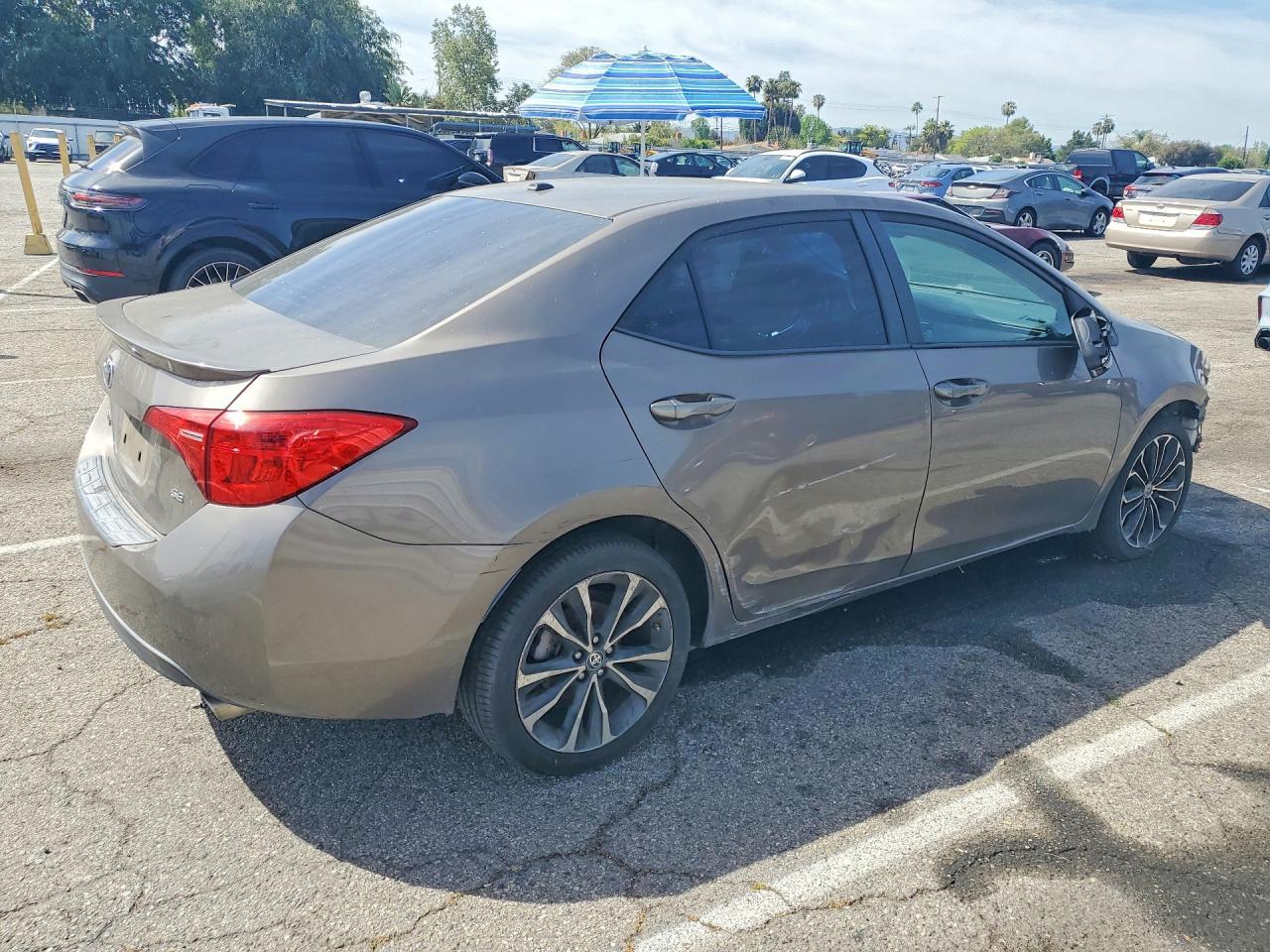 2017 TOYOTA COROLLA