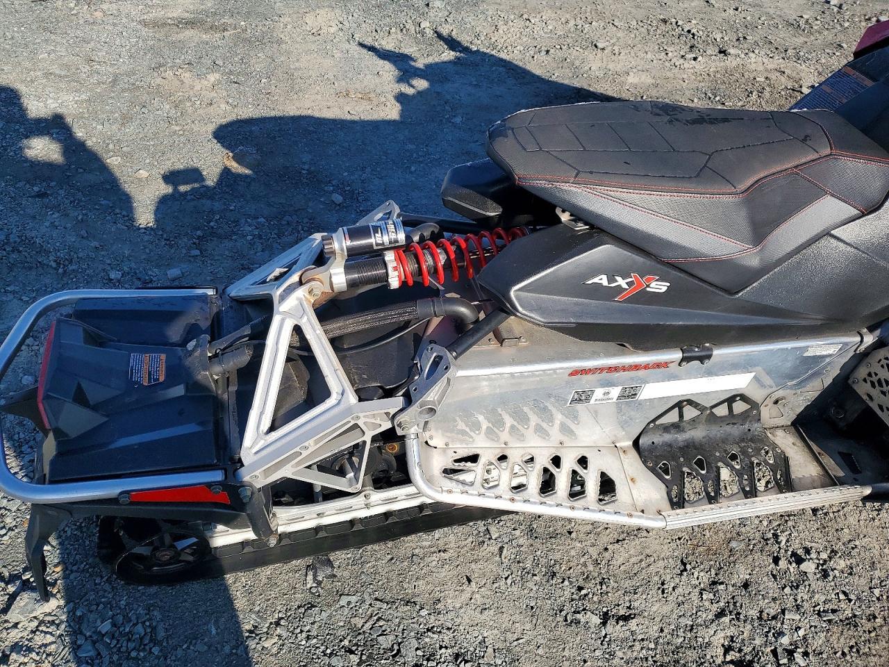 2015 Pol 800 Switchback Pro S