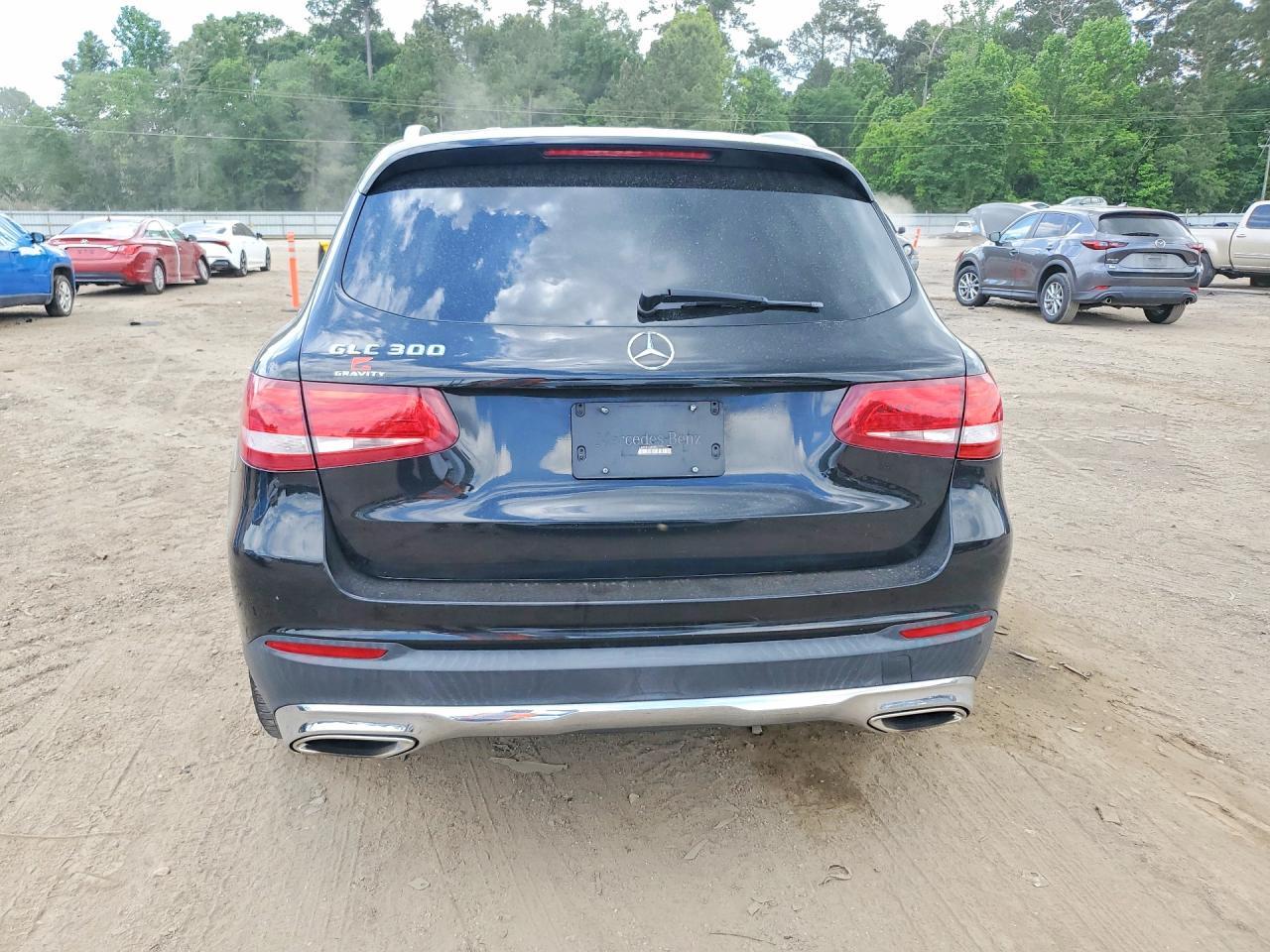 2016 MERCEDES-BENZ GLC-Class