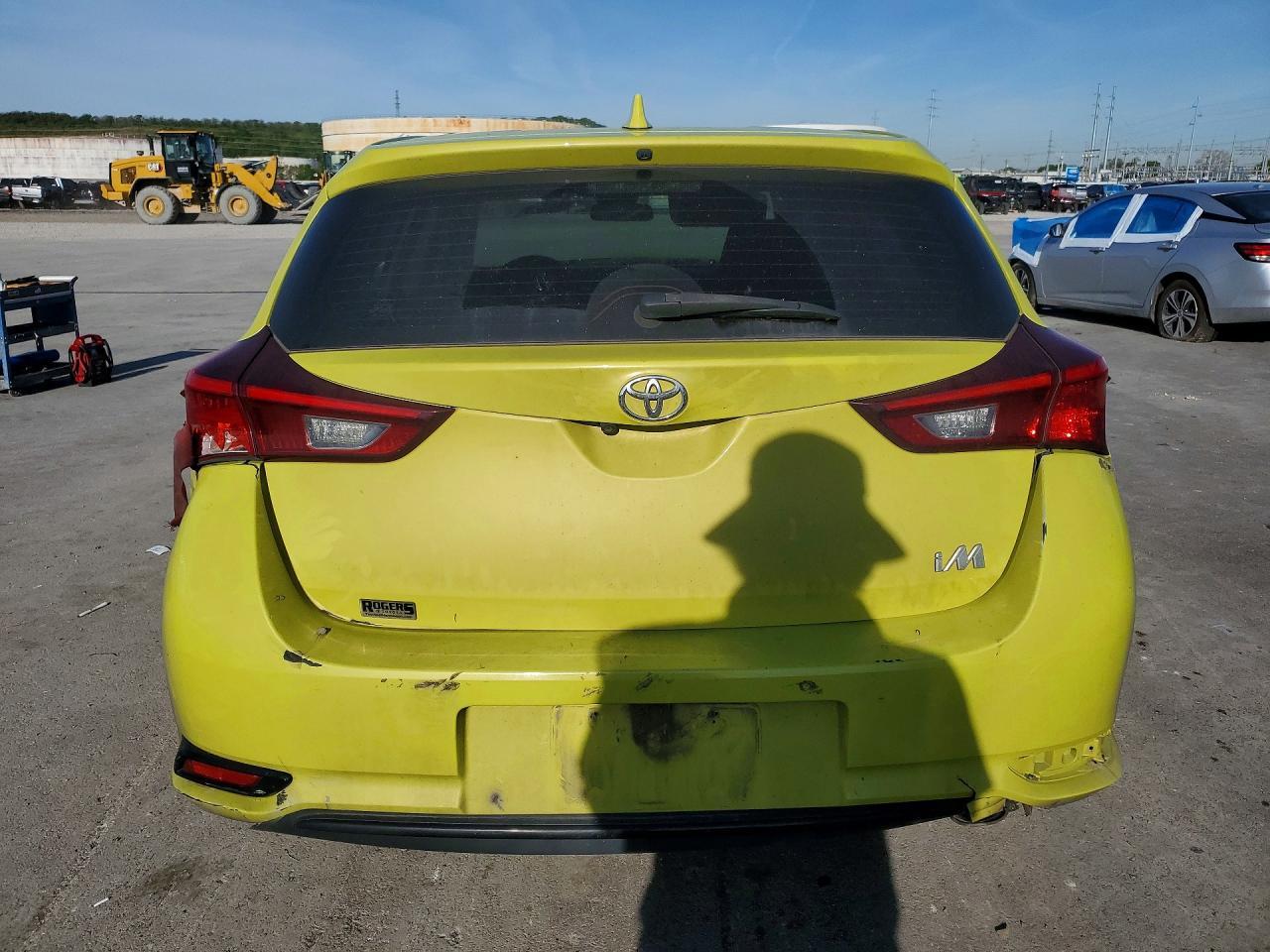 2017 TOYOTA COROLLA