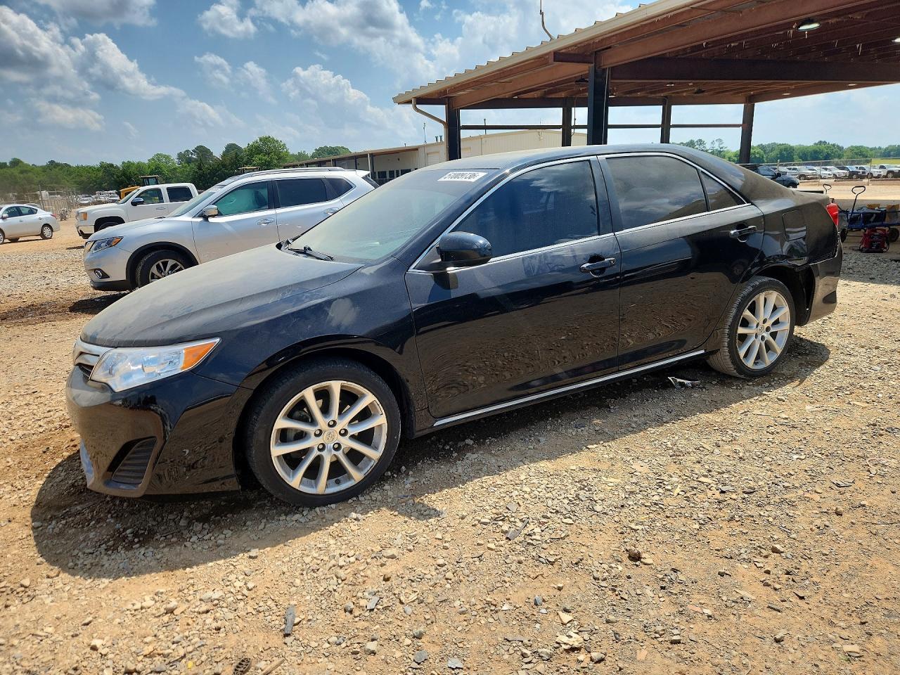 2014 TOYOTA CAMRY