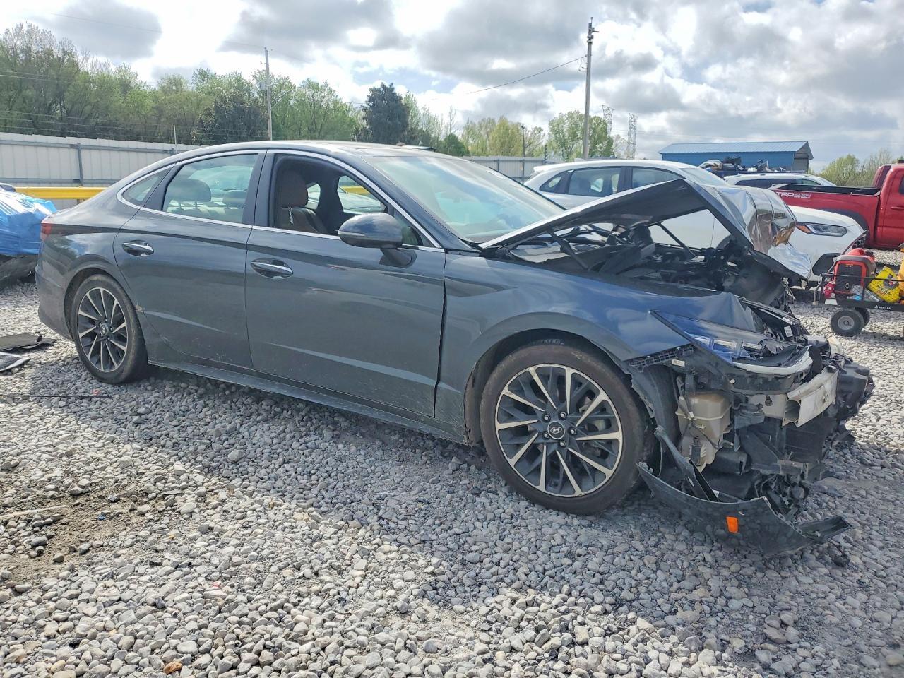 2022 HYUNDAI SONATA