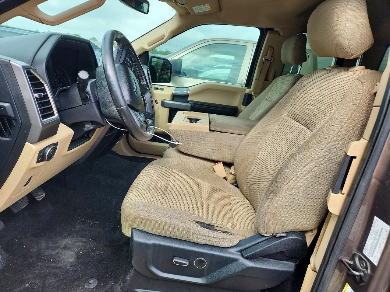 2015 FORD F-150