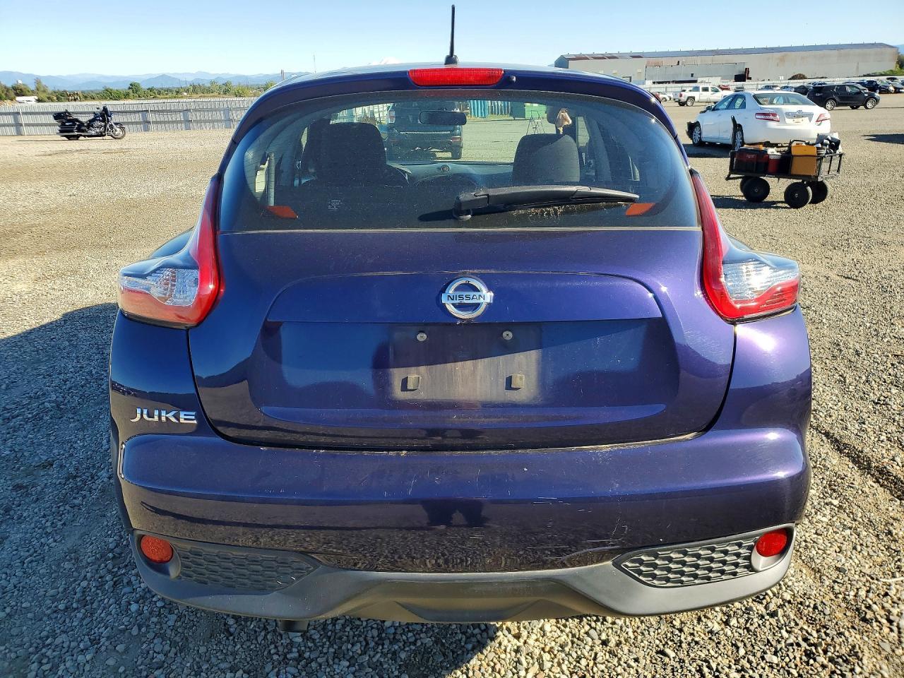 2015 NISSAN Juke