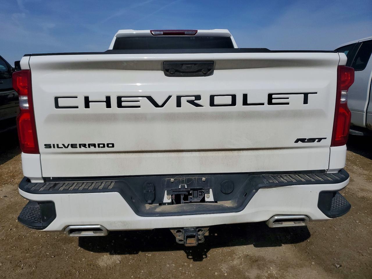 2023 CHEVROLET Silverado